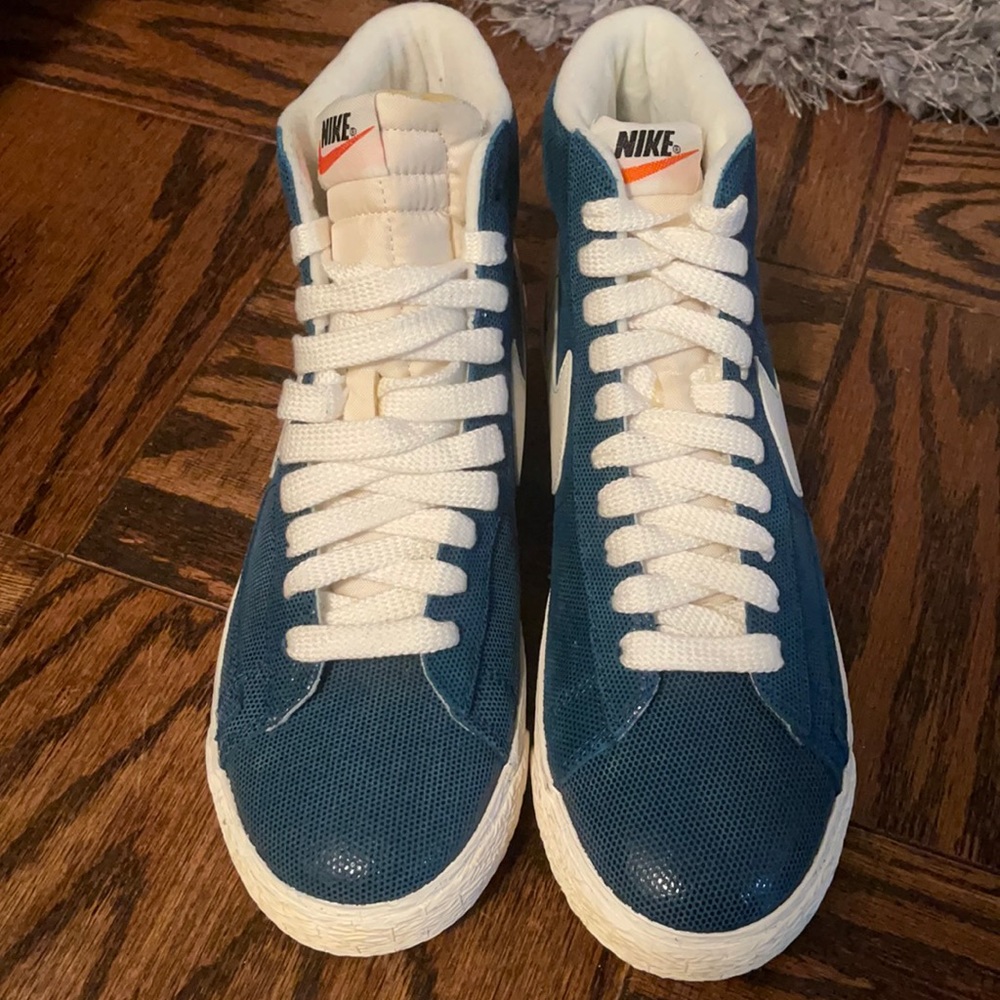 Nike high top blazers NWOT